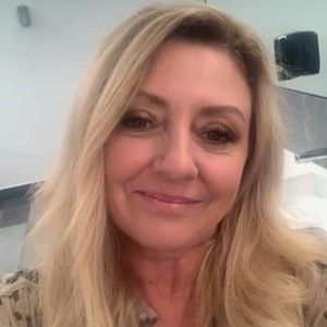 Meet your Posher, Corrina